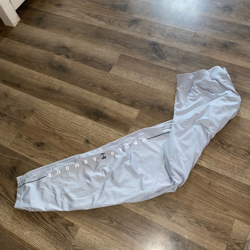 Under Armour Soft Gray Active Leggings